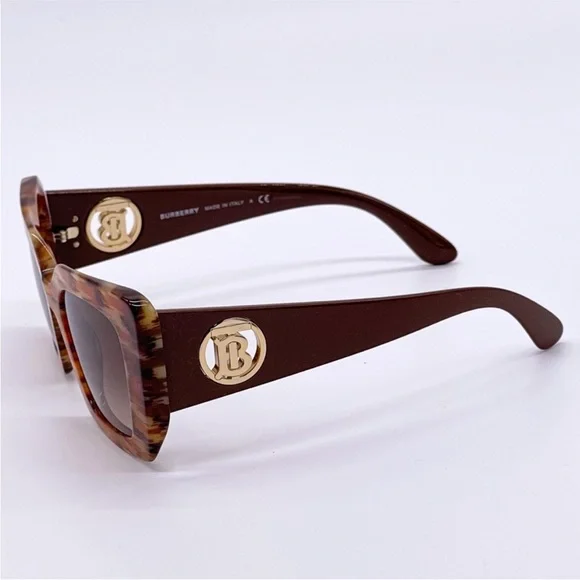 Burberry Deer Print Sunglasses display picture 1